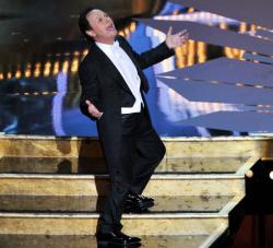 Billy Crystal returned for his 9th hosting gig.